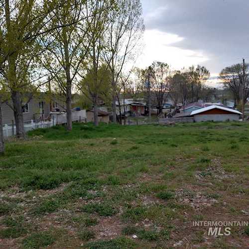 520 Arthur American Falls, ID 83211