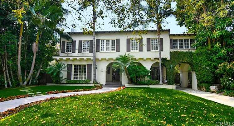 149 S Las Palmas Avenue Los Angeles, CA 90004