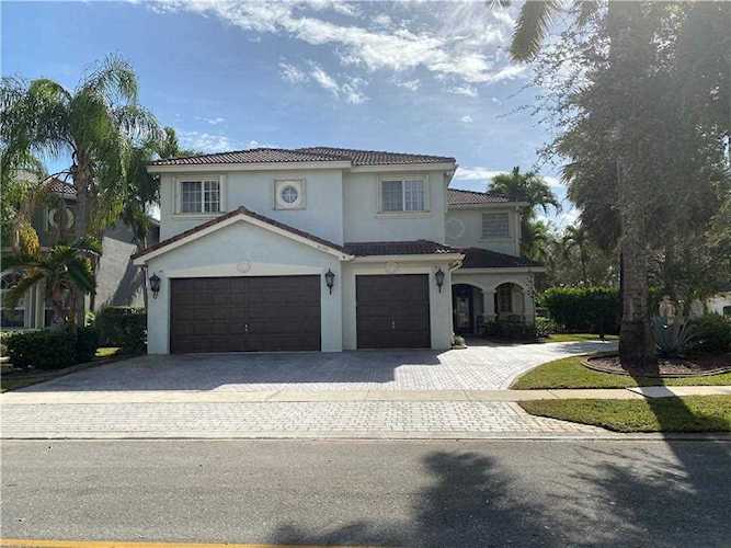 Address Withheld, Pembroke Pines, FL 33027 | MLS #F10265731 Photo 1