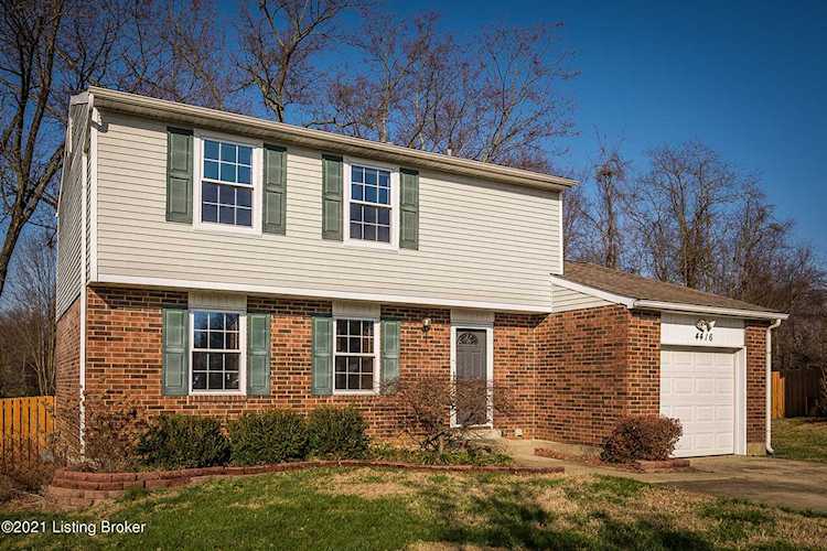 4416 Sussex Ct Louisville, KY 40241