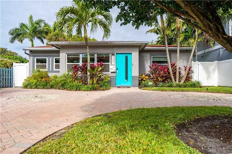 1421 NE 34th Ct Oakland Park, FL 33334
