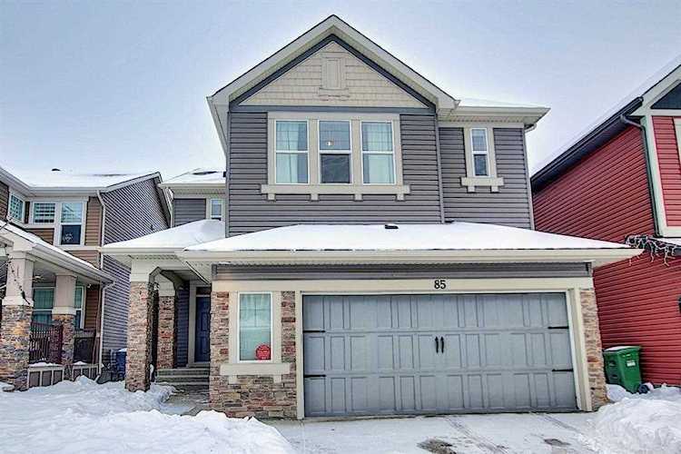 85 Cougar Ridge Close SW Calgary, AB T3H 0V4