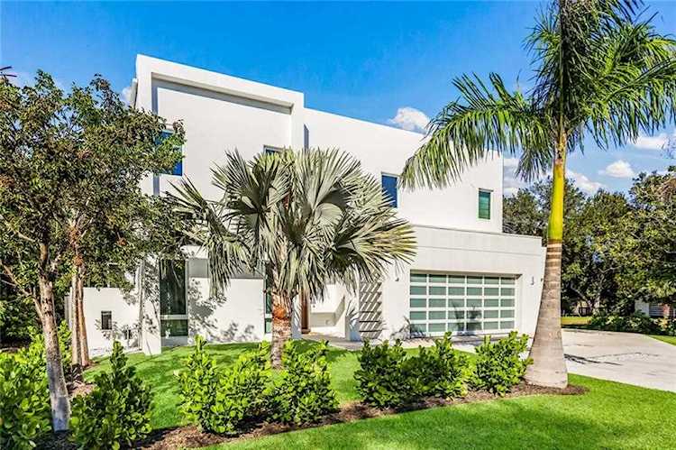 1847 Magnolia St Sarasota, FL 34239