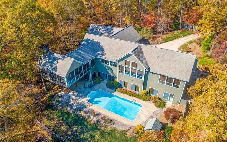 714 Clearview Drive Talking Rock, GA 30175