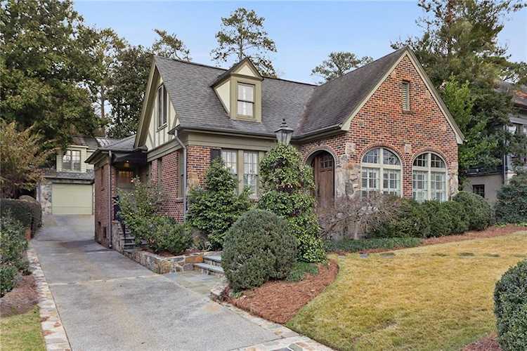 29 Golf Circle NE Atlanta, GA 30309
