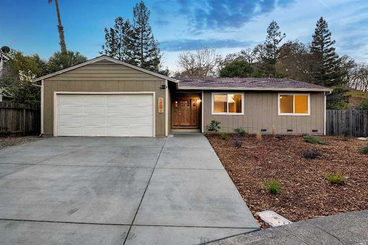 1114 Sonoma Glen Circle Glen Ellen, CA 95442