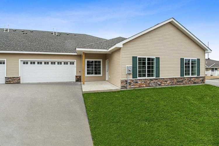 817 Rockford Avenue E Delano, MN 55328