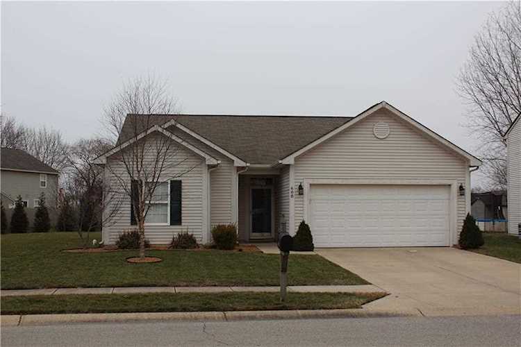 688 Harbor Dr Avon, IN 46123