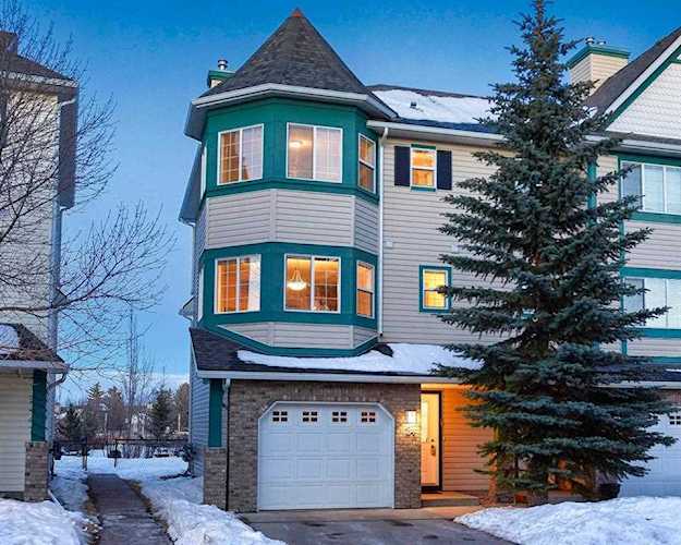 24 Cougar Ridge Mews SW Calgary, AB T3H 5P4