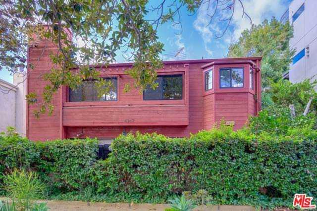 4247 Whitsett Avenue #2 Studio City, CA 91604