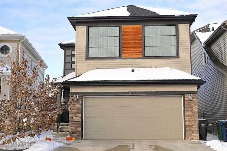 109 Copperpond Green SE Calgary, AB T2Z 1H9