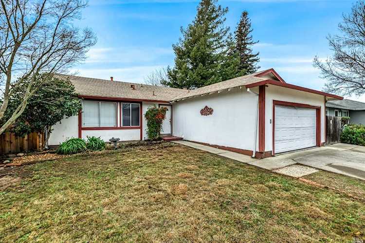 4437 Summerfield Drive Napa, CA 94558