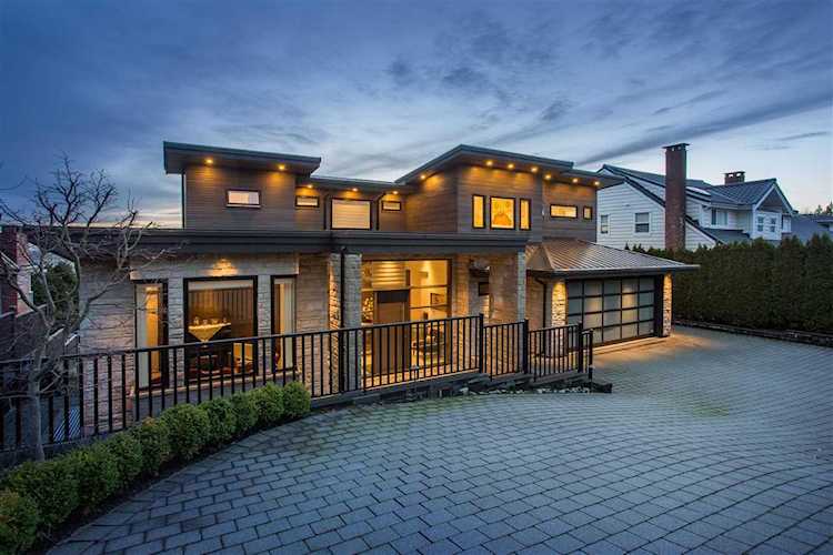 1470 Tyrol Road West Vancouver, BC V7S 2L6