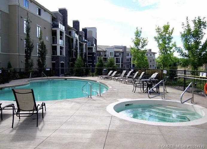 1873 Country Club Drive Kelowna, BC V1V2W6
