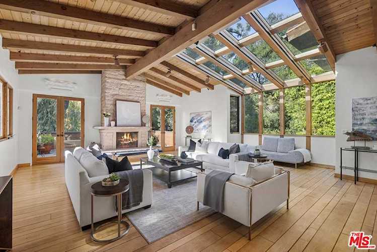 2770 Hutton Drive Beverly Hills, CA 90210