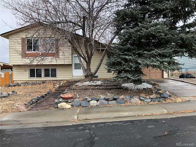 6157 Dunraven St Golden, CO 80403