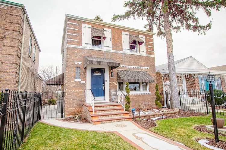 9813 S Ingleside Ave Chicago, IL 60628