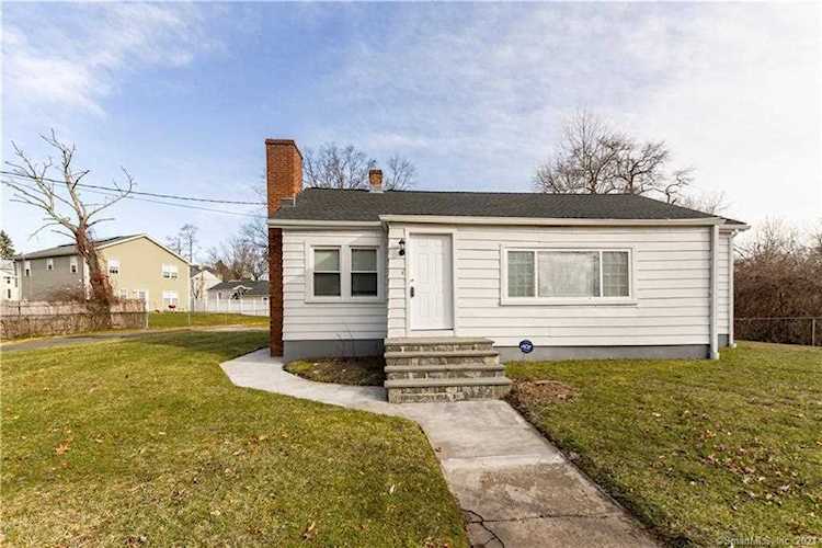 122 Polk Street Bridgeport, CT 06606