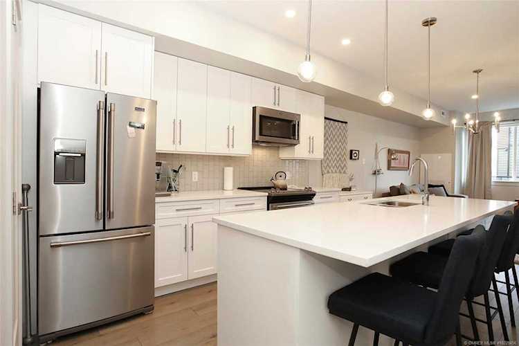 3630 Mission Springs Drive Kelowna, BC V1W0B2