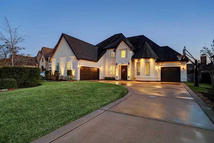 10 Hollyflower Place The Woodlands, TX 77375