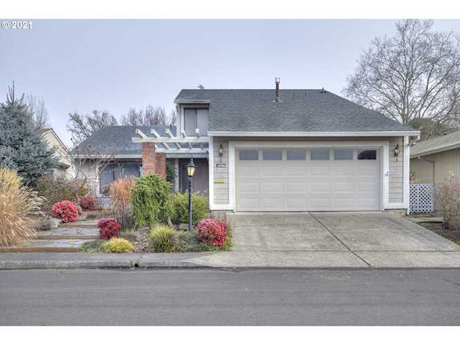 15760 SW Highland Ct Tigard, OR 97224