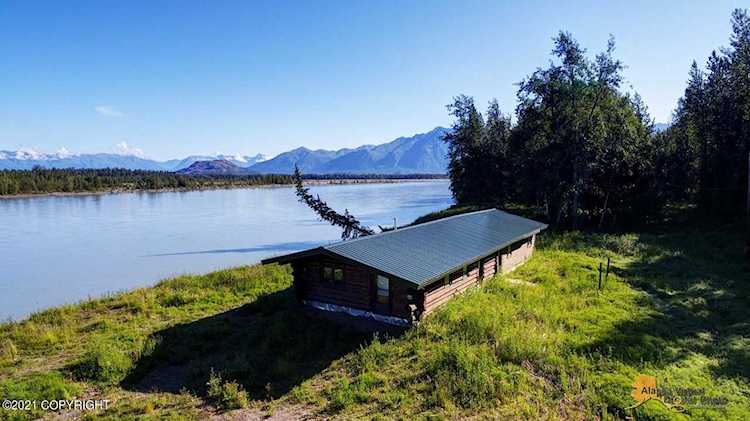 8982 S Old Glenn Highway Palmer, AK 99645