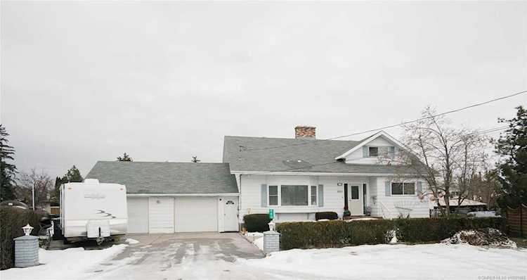 660 Sparrow Road Kelowna, BC V1X4E1