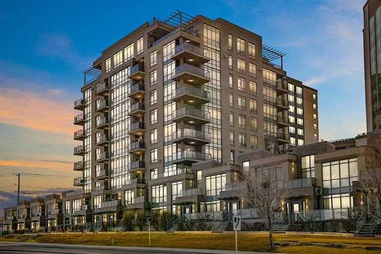 14605 Shawnee Gate SW #10 Calgary, AB T2Y 0K4