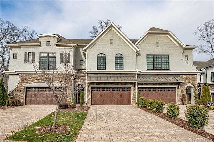 5007 Vernet Ln Charlotte, NC 28210
