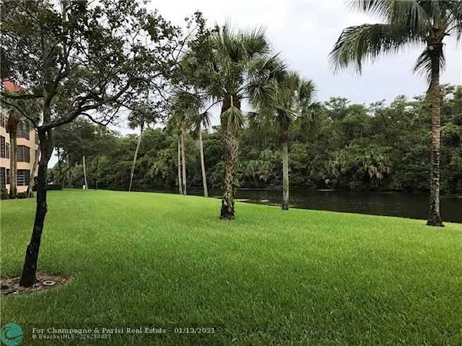 4132 Carambola Cir #f303 Coconut Creek, FL 33066