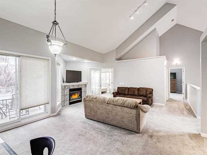 5616 14 Ave SW #38 Calgary, AB T3H 3P9