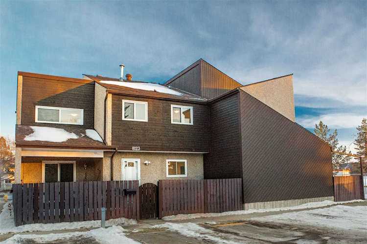 8123 27 Avenue Edmonton, AB T6K 3C9
