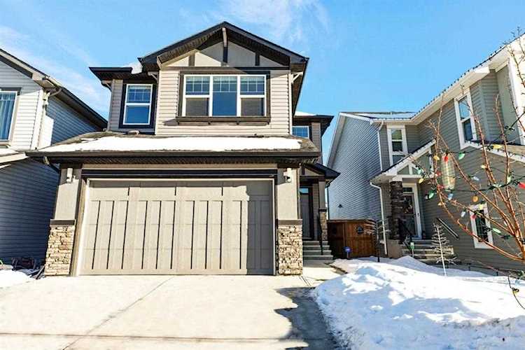 2084 Brightoncrest Green SE Calgary, AB T2Z 5A3