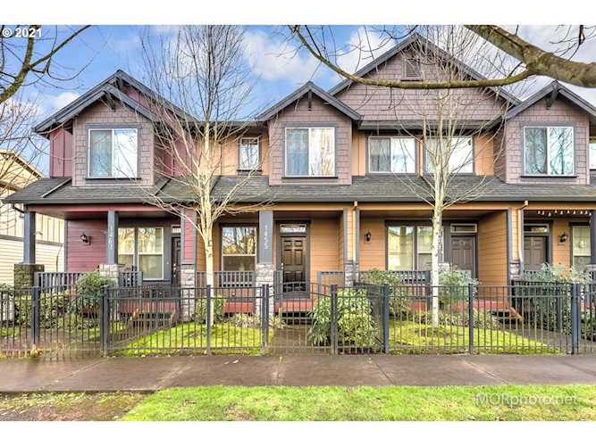 1455 NE Lockheart Ln Hillsboro, OR 97124