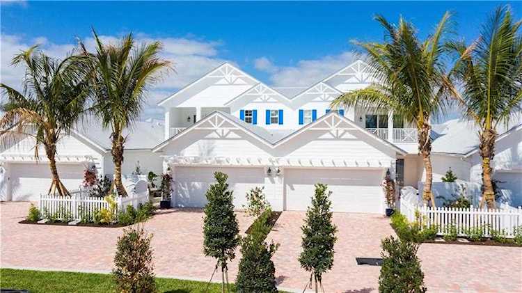 120 Strand Dr Vero Beach, FL 32963
