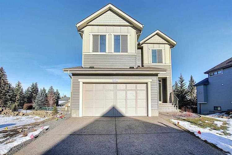 61 Shawnee Heath SW Calgary, AB T2Y 0P6