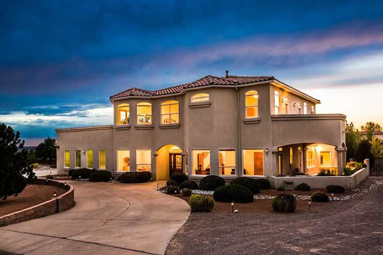 8421 Glendale Ave NE Albuquerque, NM 87122