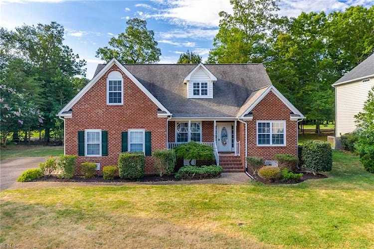 4028 Thorngate Dr Williamsburg, VA 23188