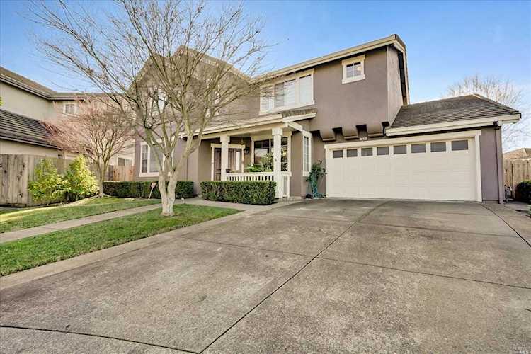 1605 Andover Way Petaluma, CA 94954