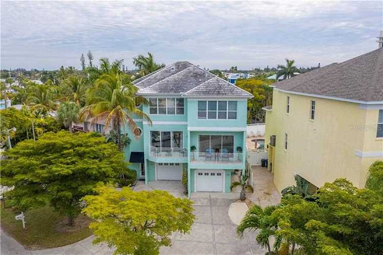 108 Columbus Blvd Sarasota, FL 34242