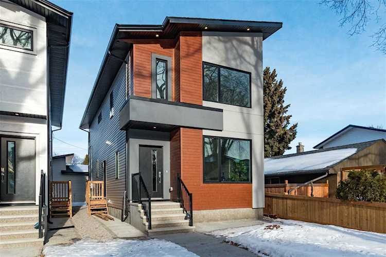 9522 71 Avenue Edmonton, AB T6E 0W1