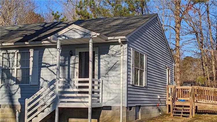 194 Clark Ln Williamsburg, VA 23188