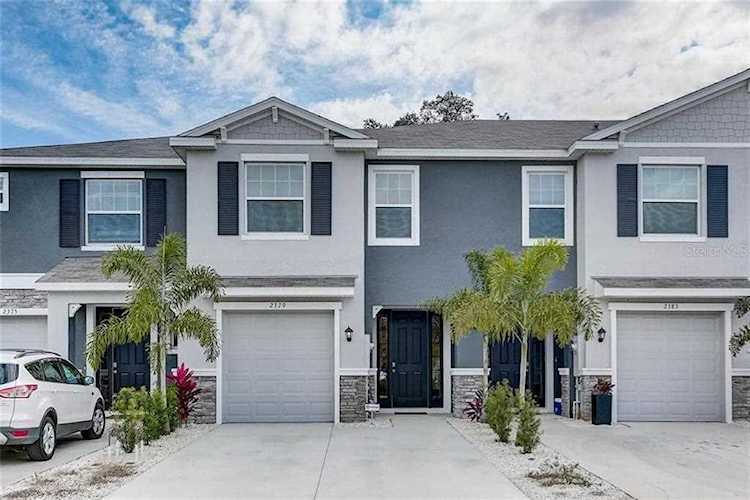 2379 Midnight Pearl Dr Sarasota, FL 34240