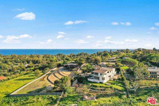 29133 Grayfox Street Malibu, CA 90265