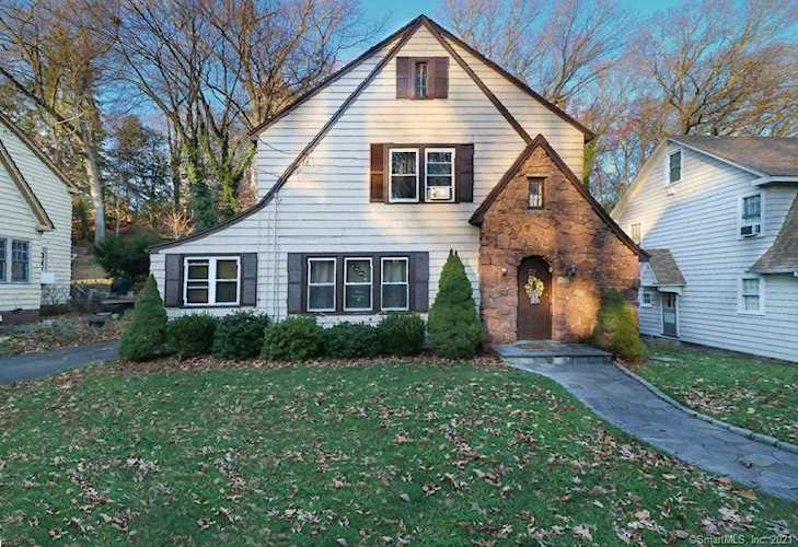 37 Hemlock Road New Haven, CT 06515