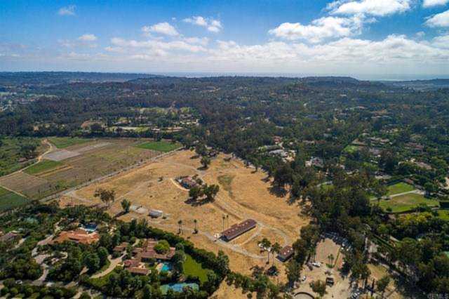 5844 Calzada Del Bosque Rancho Santa Fe, CA 92067