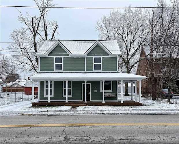 56 E Main St Greenwood, IN 46143