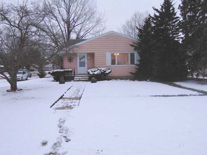 155 E 3rd St Coal City, IL 60416