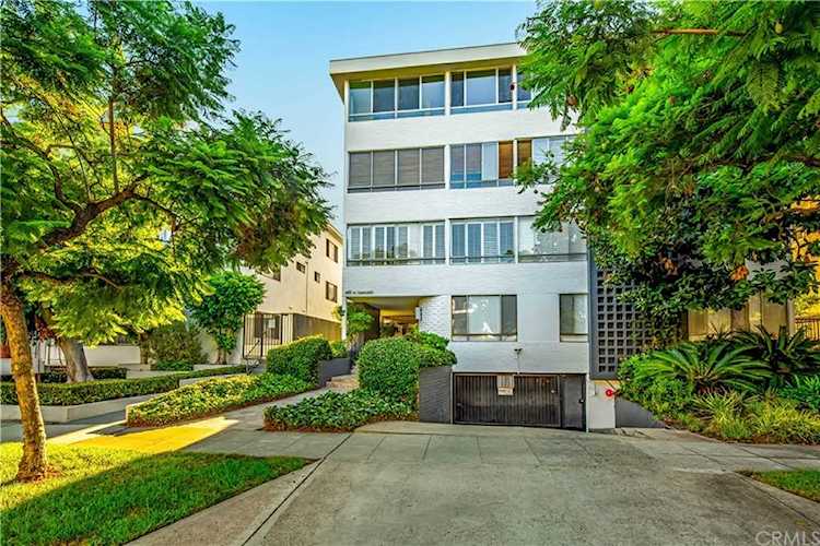 419 N Oakhurst Drive #102 Beverly Hills, CA 90210