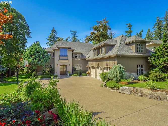 1688 Leslie Ln Lake Oswego, OR 97034
